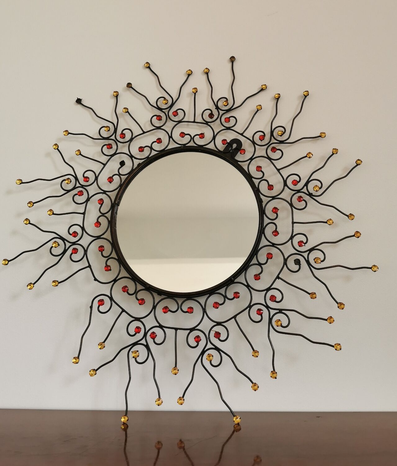 Vintage mirror deco