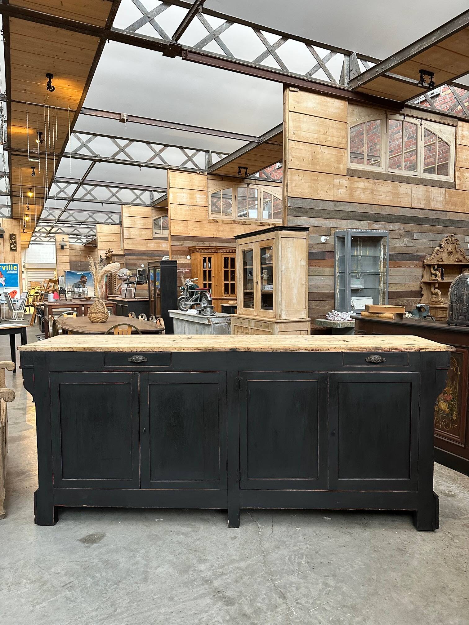 Comptoir de magasin début XXème