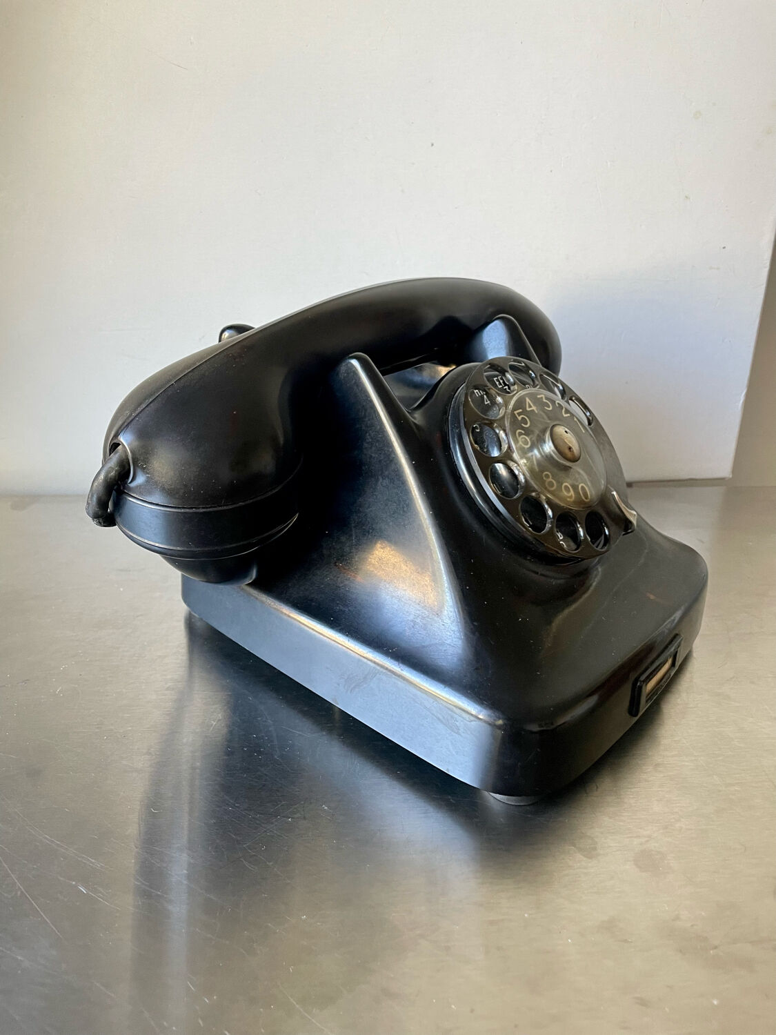 1940’s Scandinavian Bakelite Rotary analog Telephone