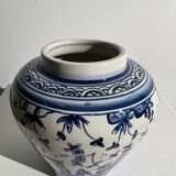 Blue and white Portuguese handmade vase with stylized pastoral pattern H:12,5cm