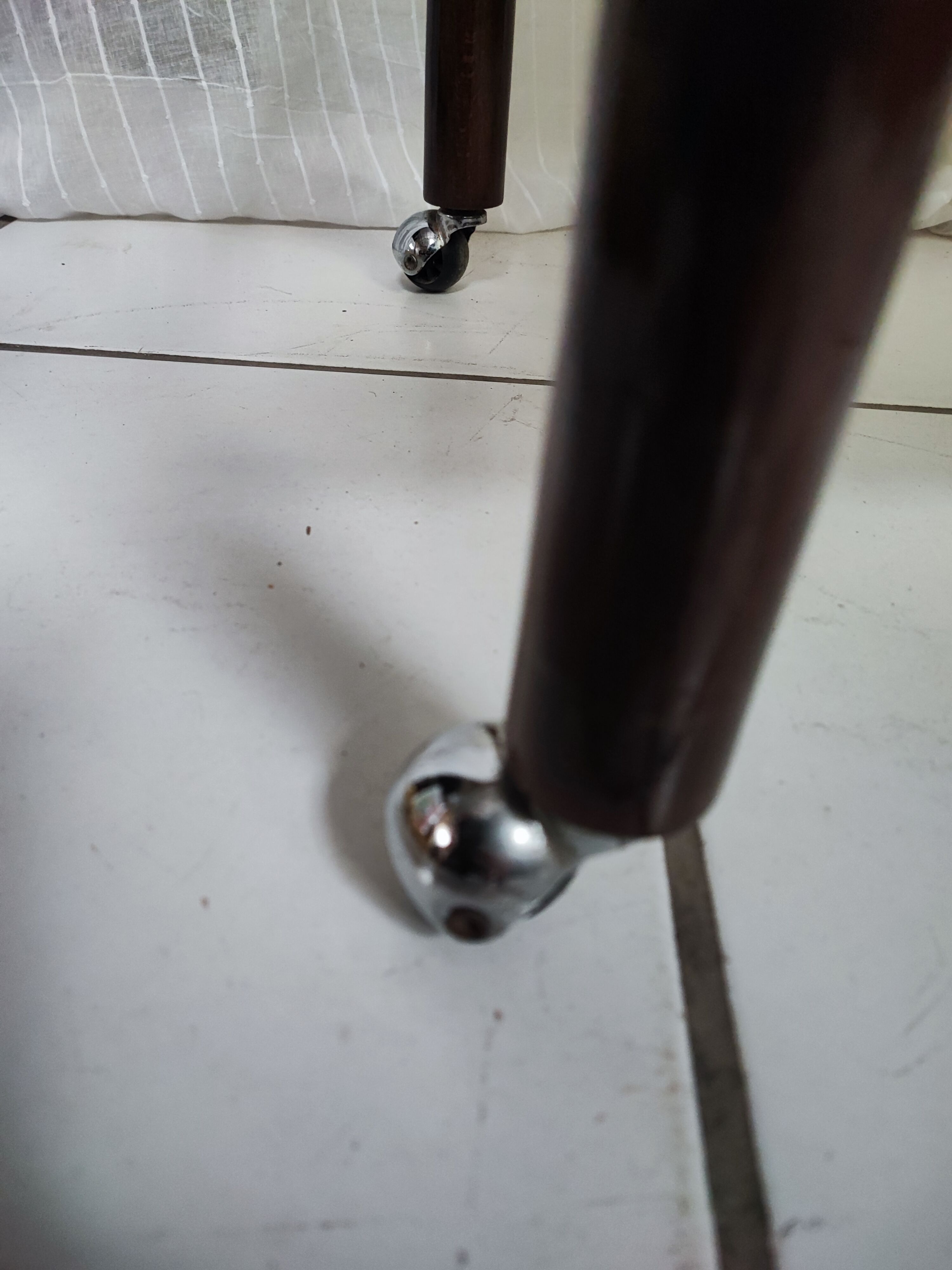 Smoked glass service two trays base wood and chrome metal