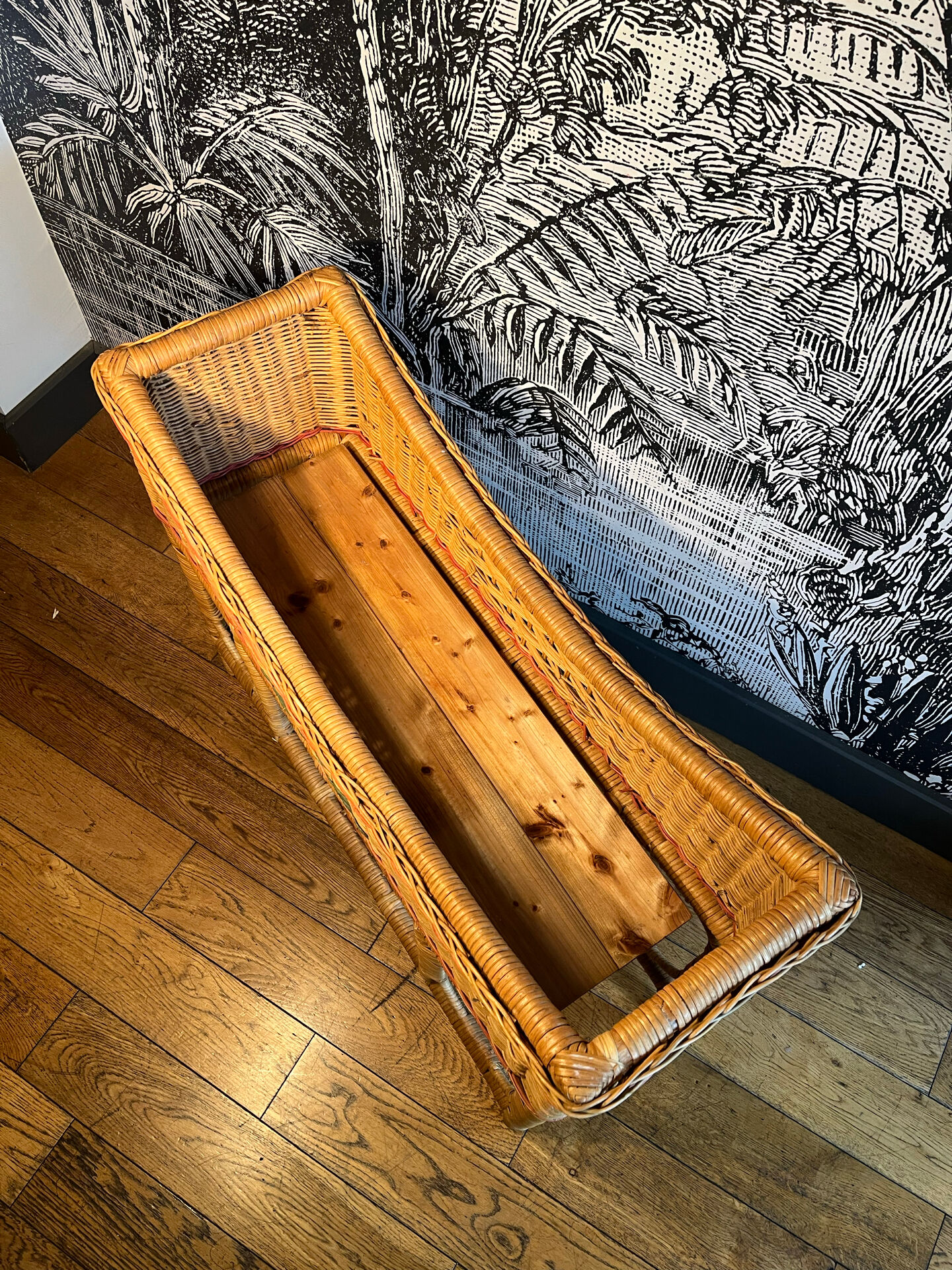 Rattan plant stand