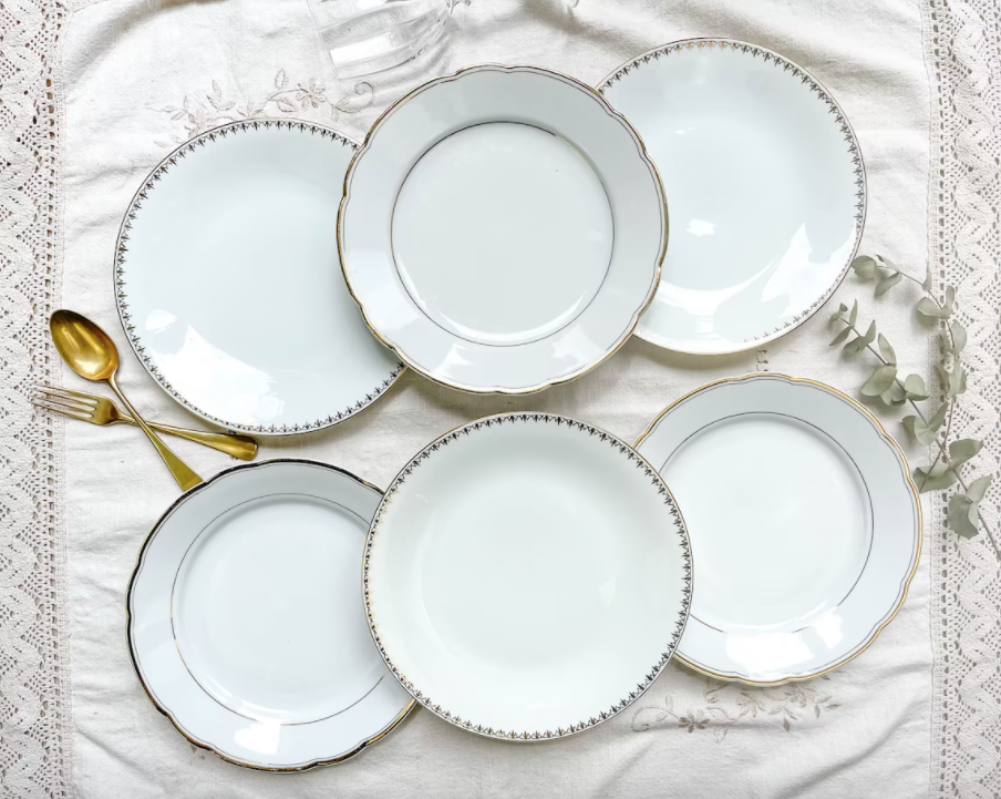 Porcelain dinner service for 6 people