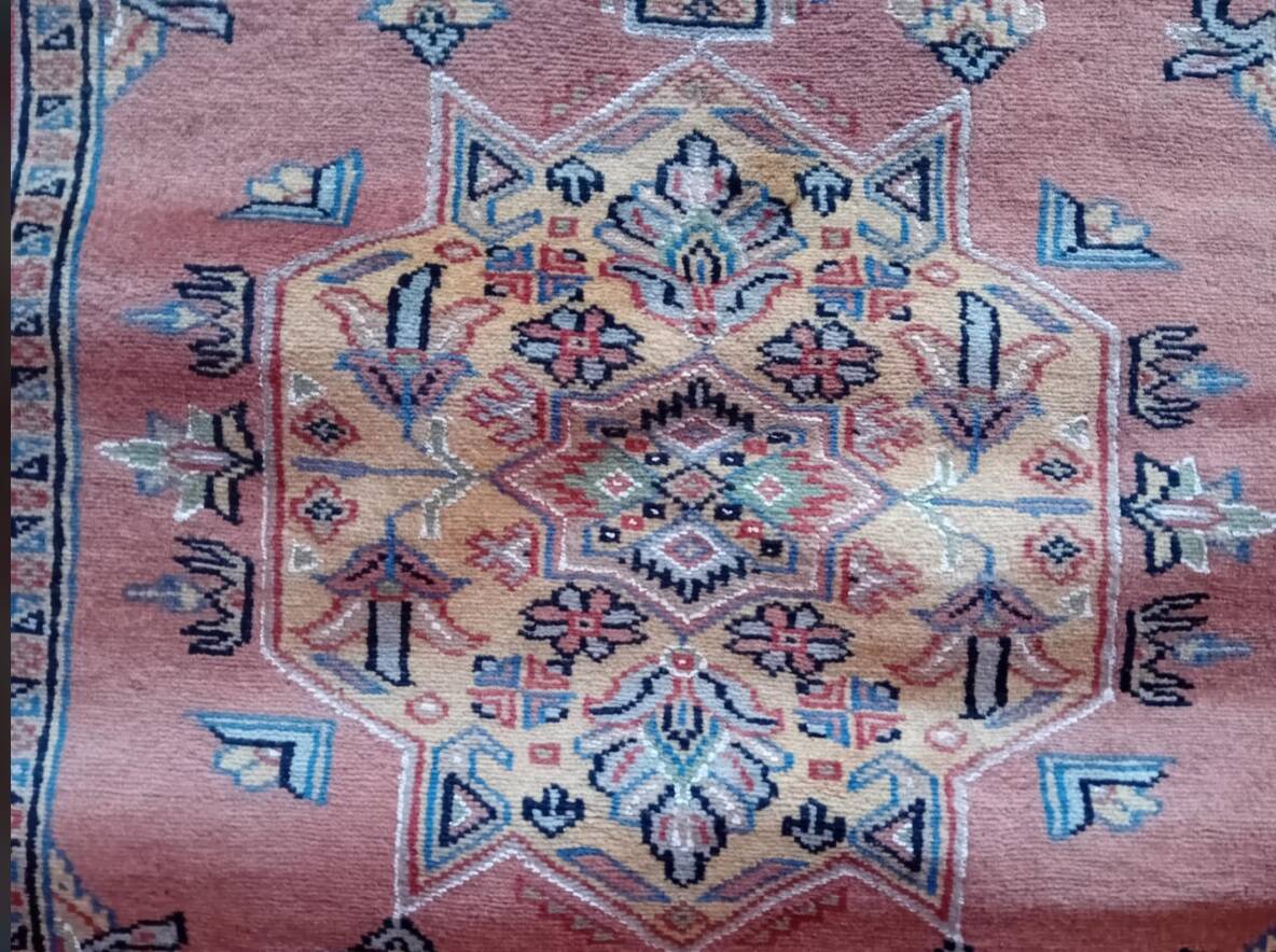 Handmade Pakistani Kafkazi Rug 125x81cm