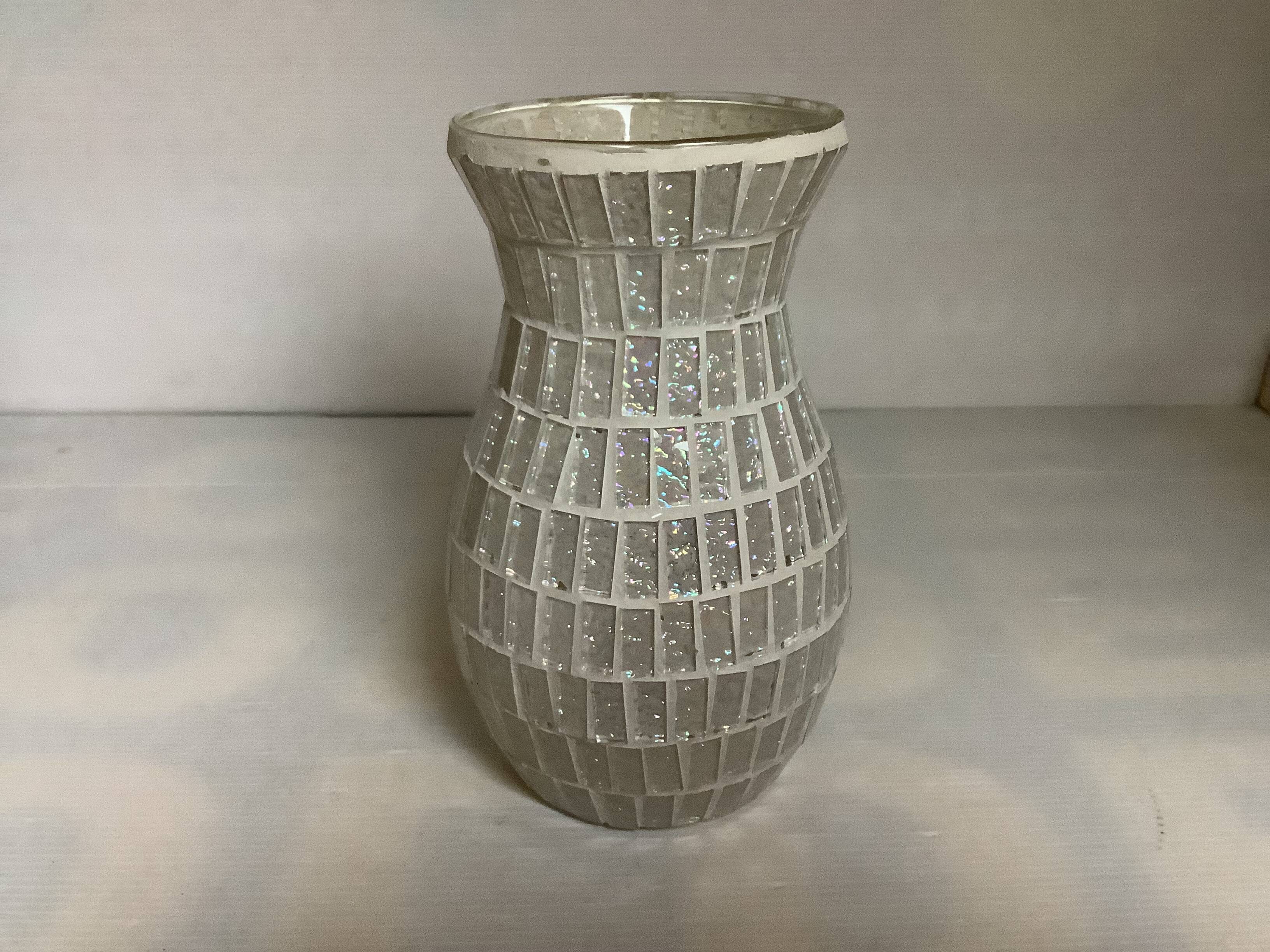 Vase in glittery mosaic