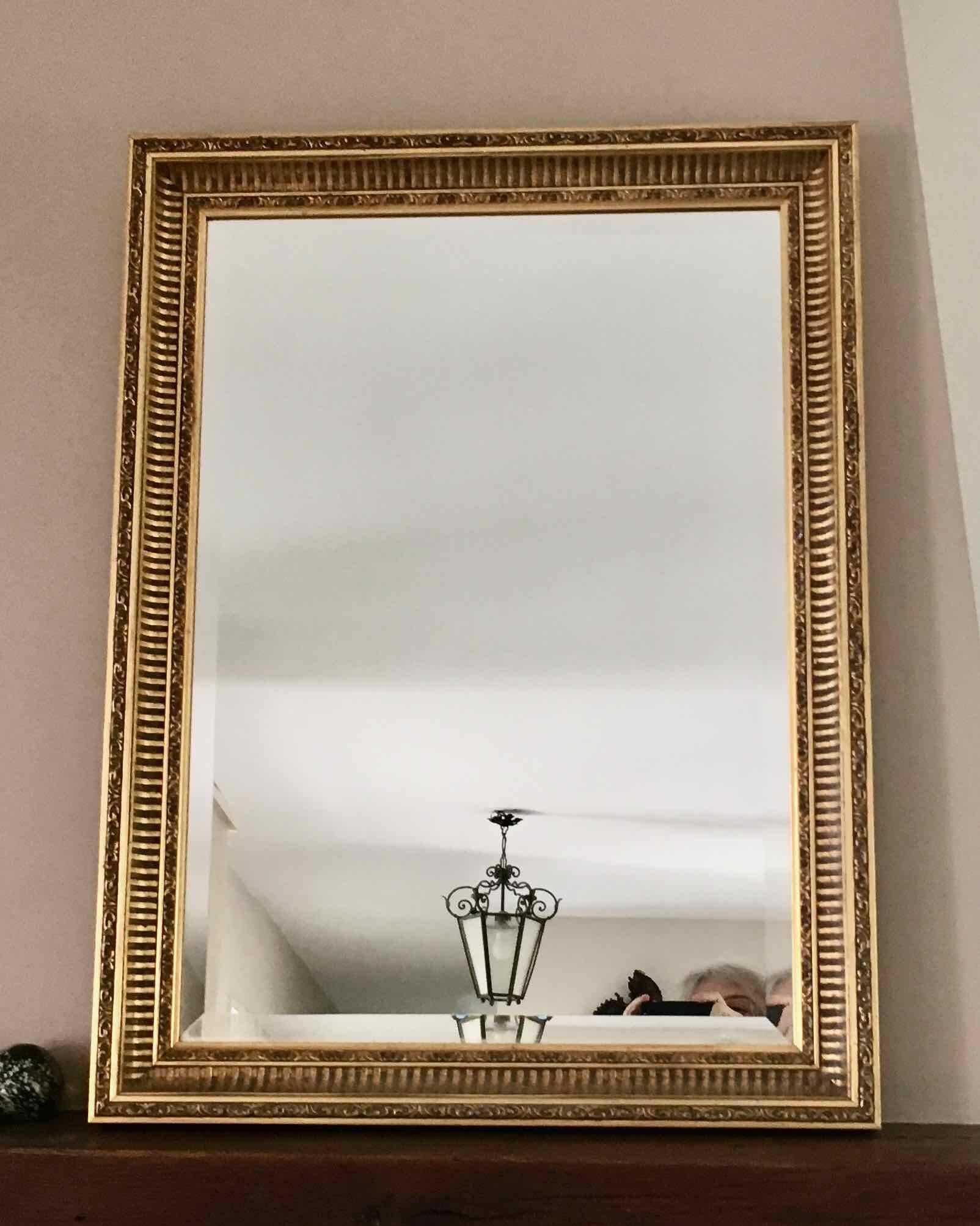 Beveled mirror 81x61cm