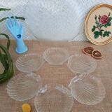 Flat set and 6 shell-shaped glass ramekins