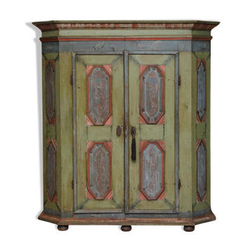 Armoire Européenne Peinte à la Main en Chêne Massif circa 1800