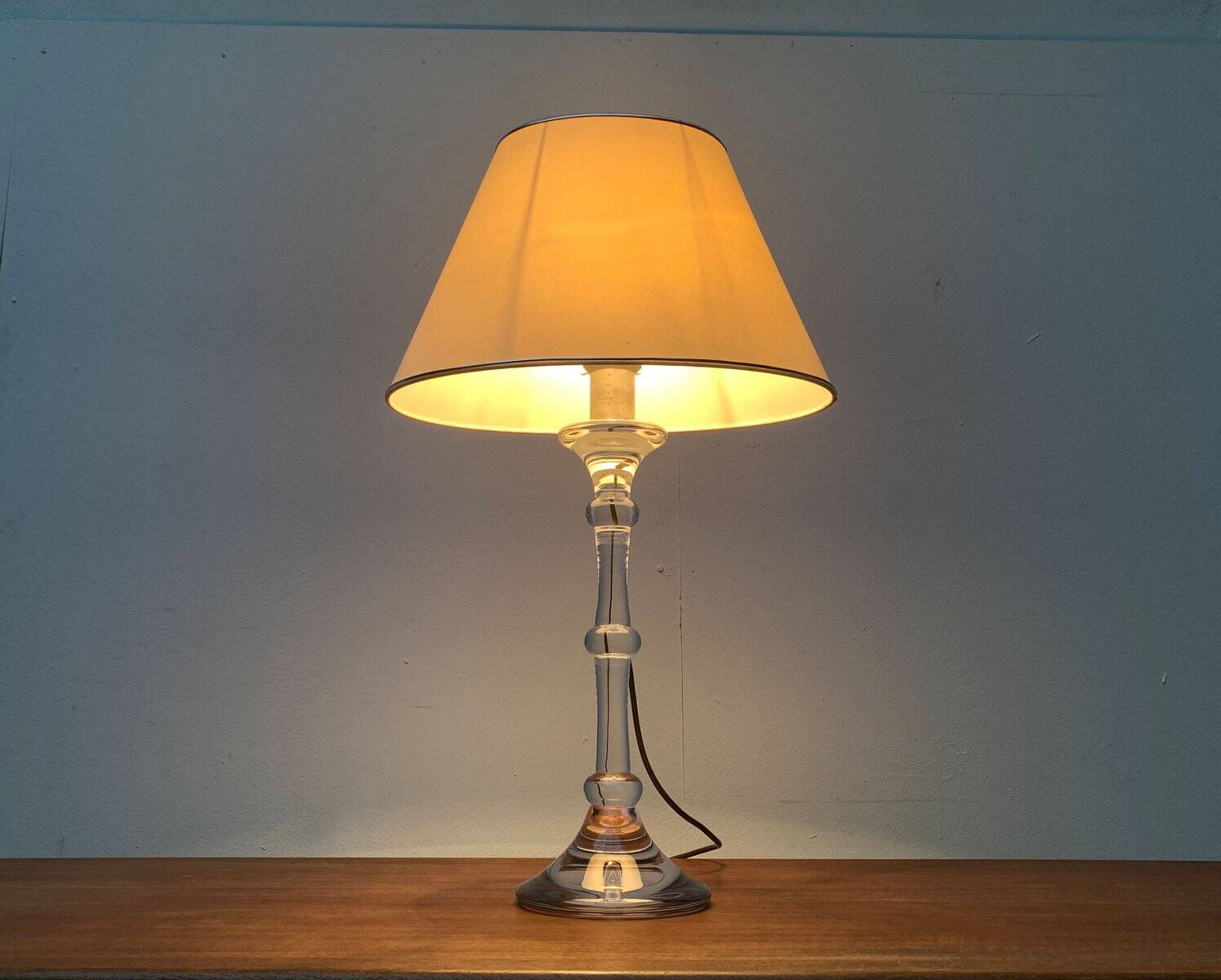 Mid-century German Tiffany glass table lamp by Ingo Maurer, 1960s.