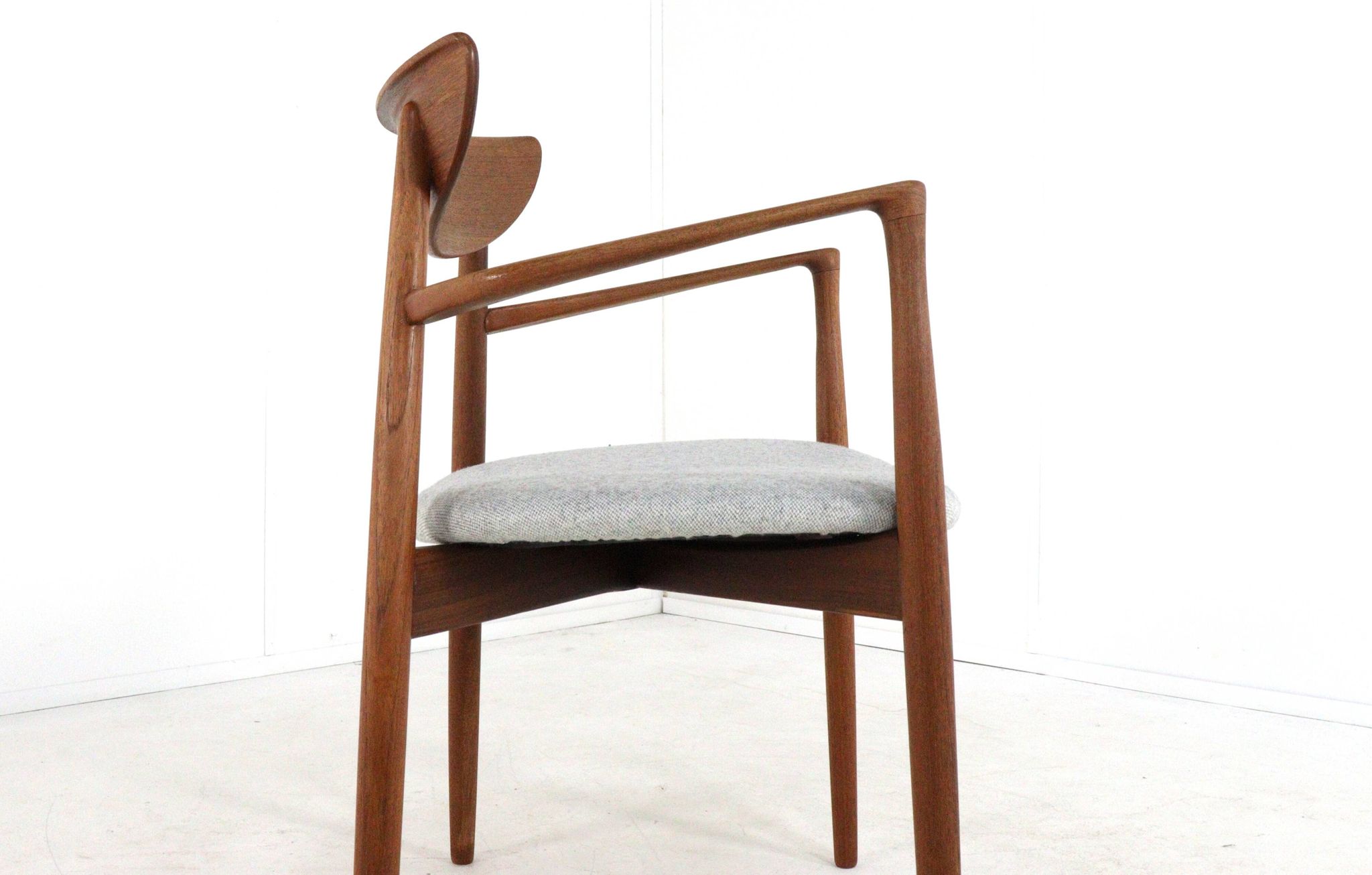 Set of 4+2 Harry Ostergaard for Randers Møbelfabrik chairs - danish design
