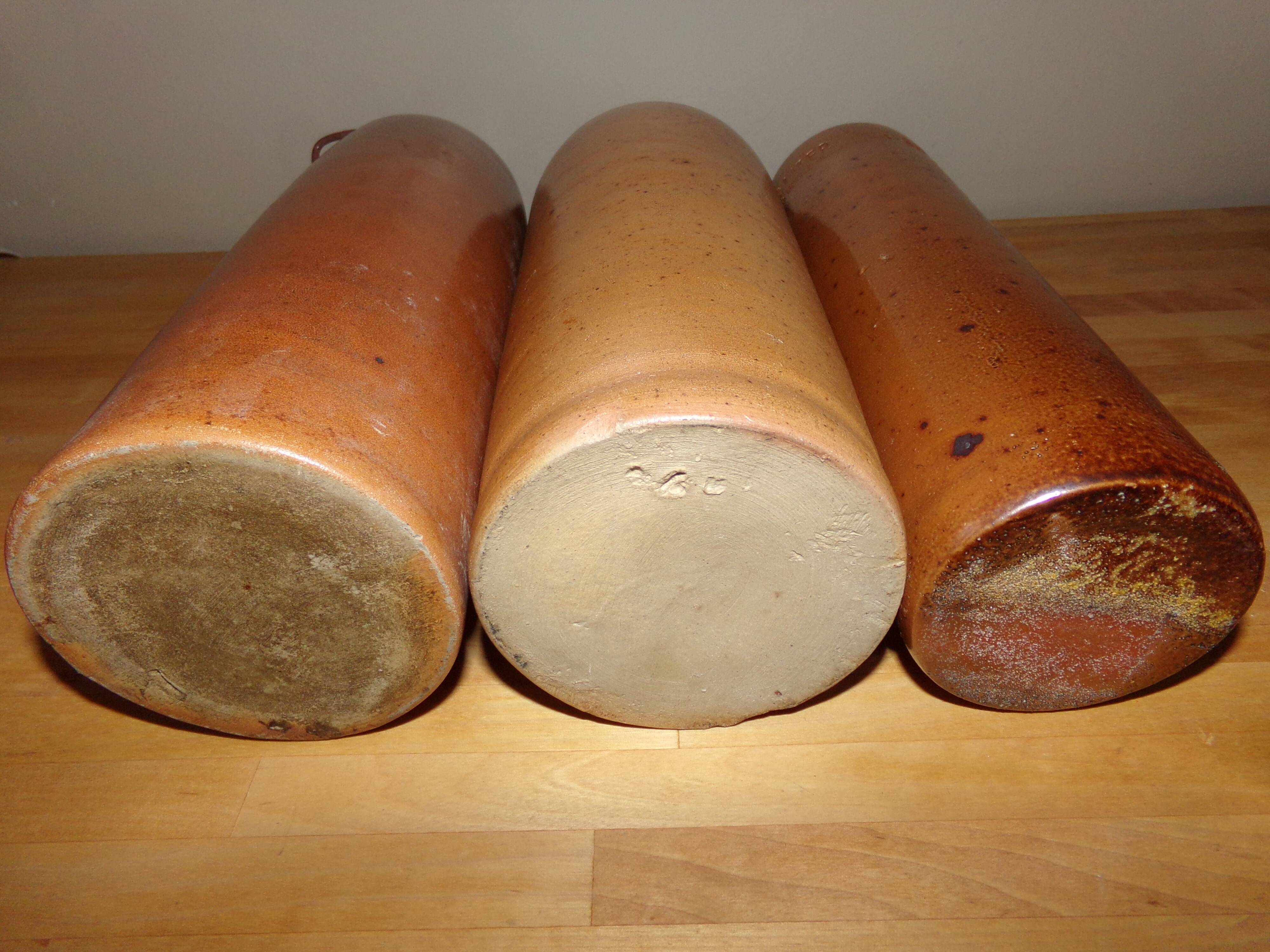 Set of 3 bottles in brown sandstone