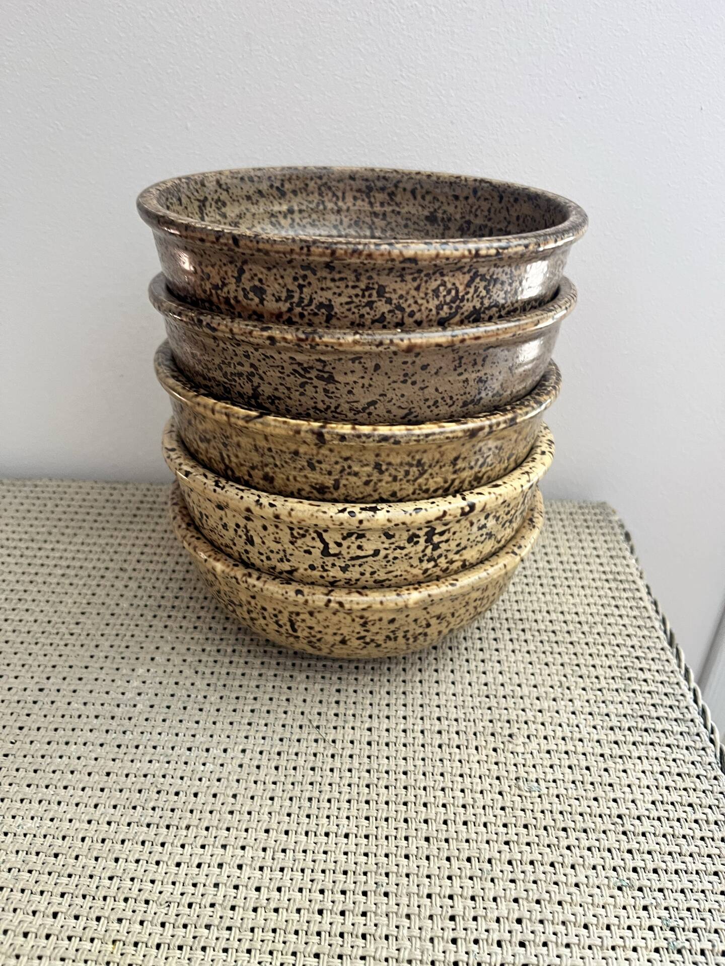 5 stoneware bowls