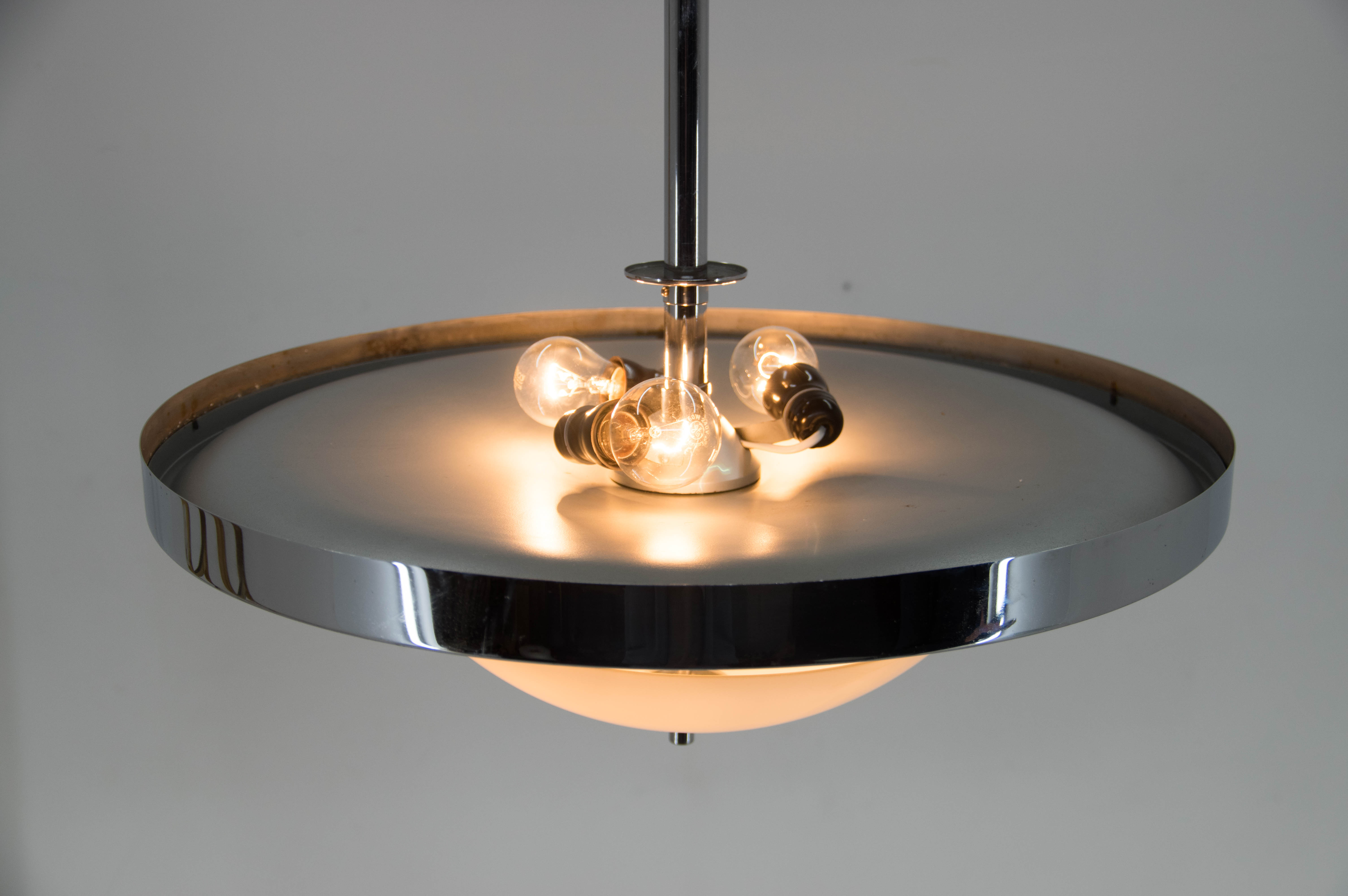 Suspension Bauhaus, années 1930