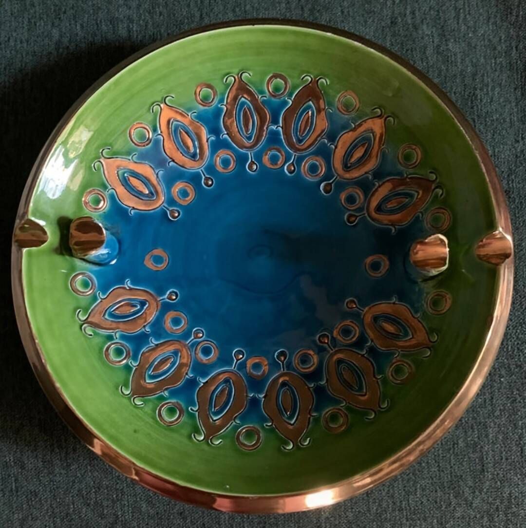 Vintage Bitossi ashtray 1950-1960  
A decorative piece of good size, t