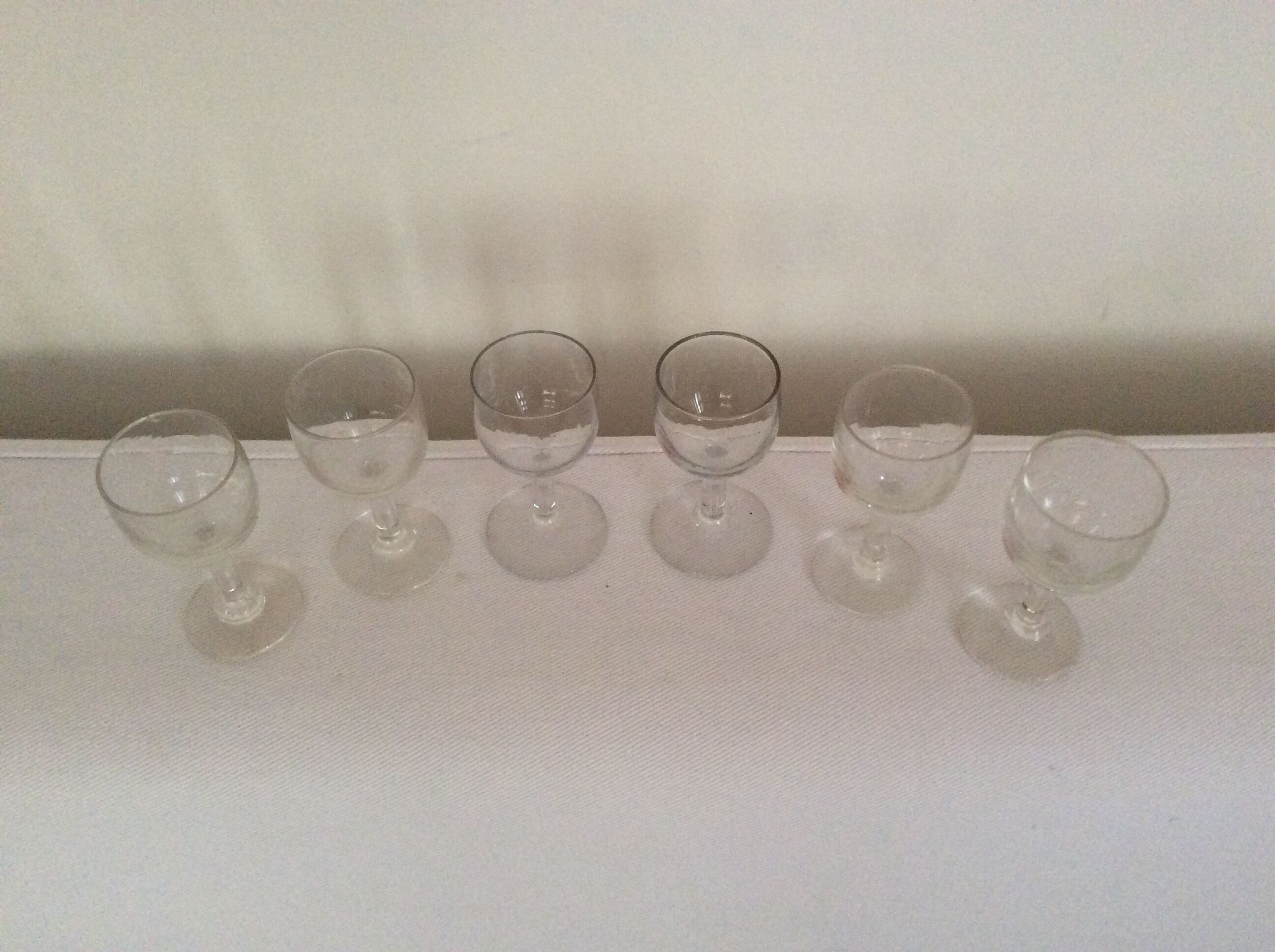 Lot of 6 glasses ex liquor assorted