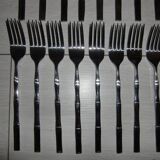 Ménagère en inox 24 pièces