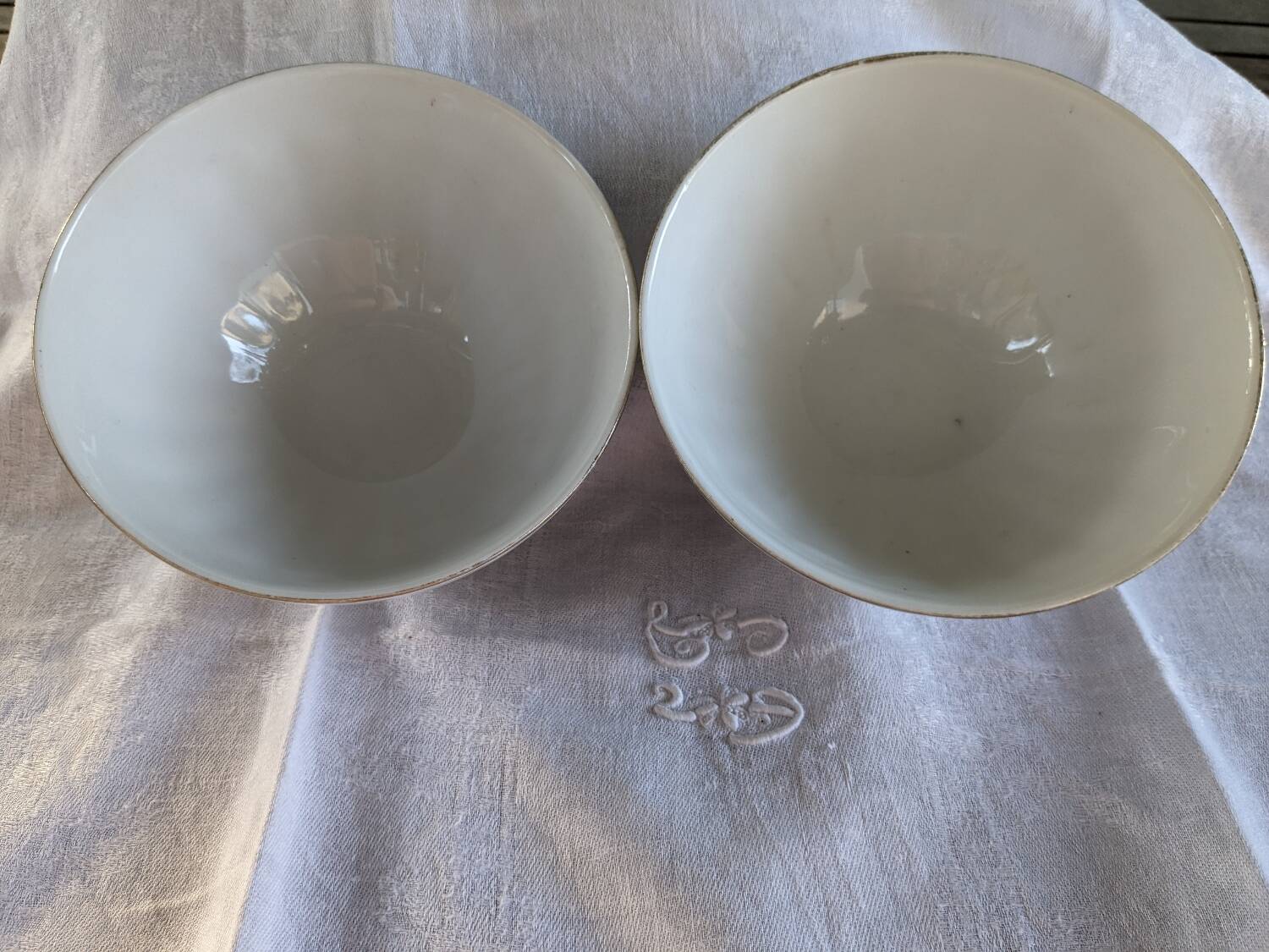 Faceted bowls