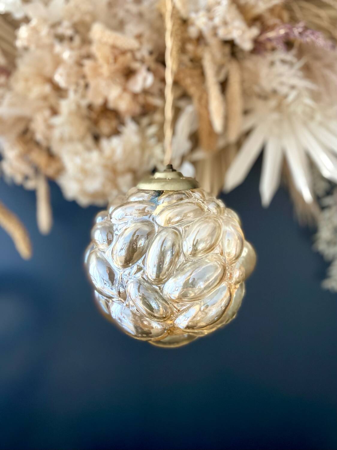 “Bubbles” glass pendant light