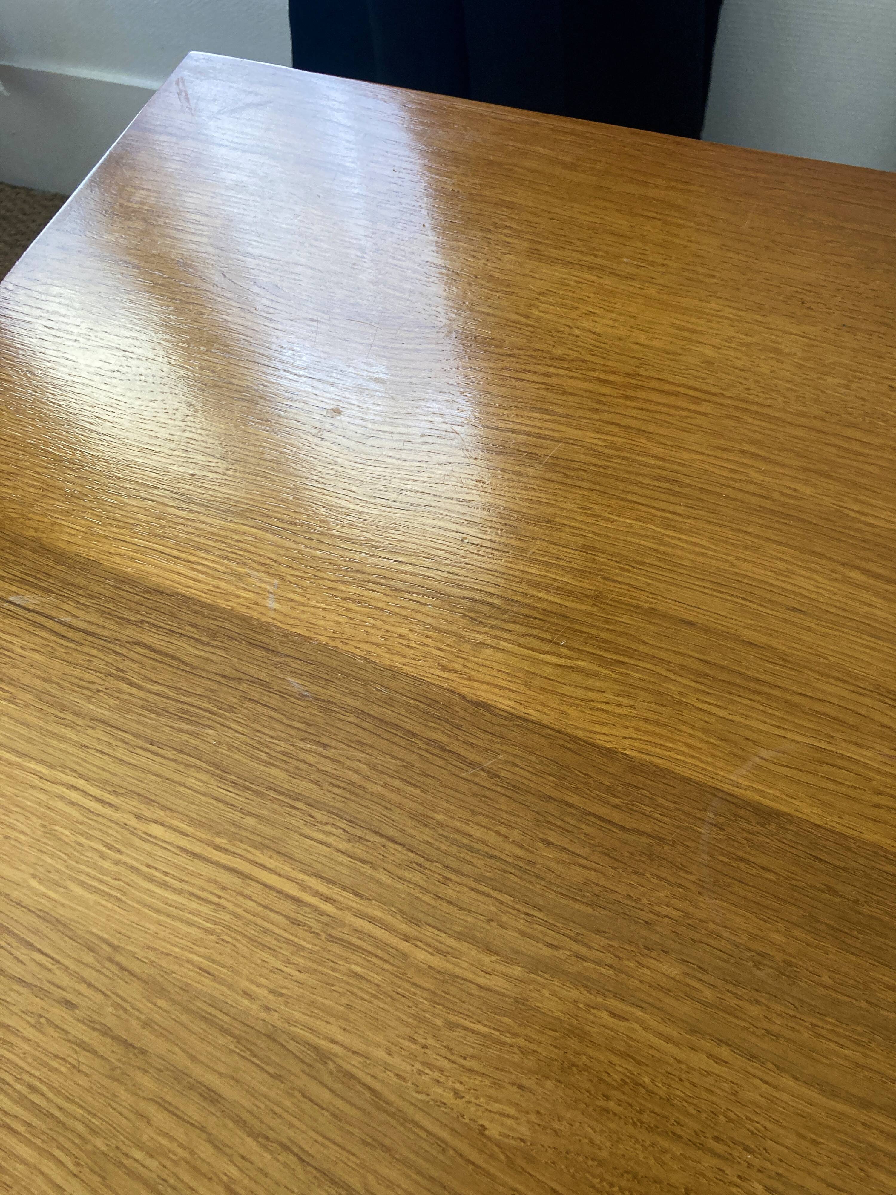 Petite table carrée en chêne massif, 50 × 50 cm