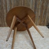 Guéridon ou table basse en noyer art déco.