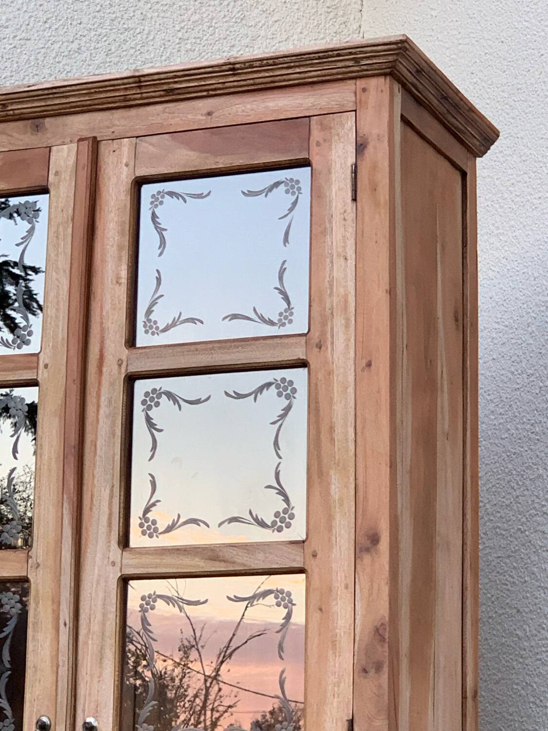 Parisian wardrobe in raw wood with engraved glass from 1920.