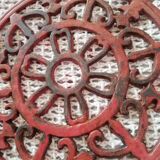 Red cast iron underside