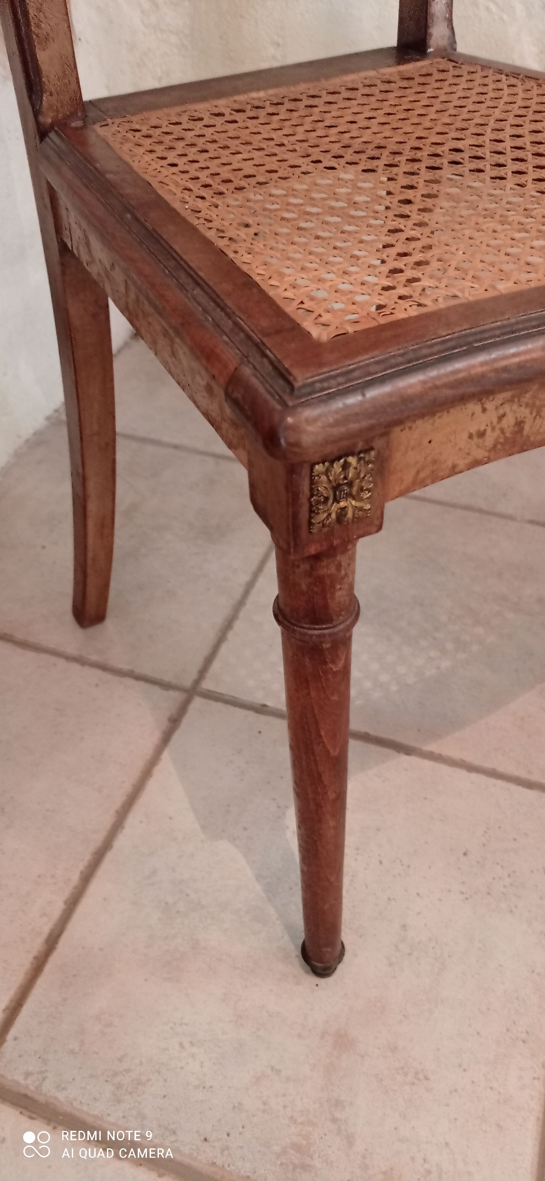 Art Deco year chair