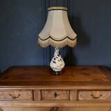 Porcelain lamp in the Indochinese style enhanced with gilding