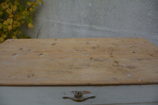 Old white parisian style buffet