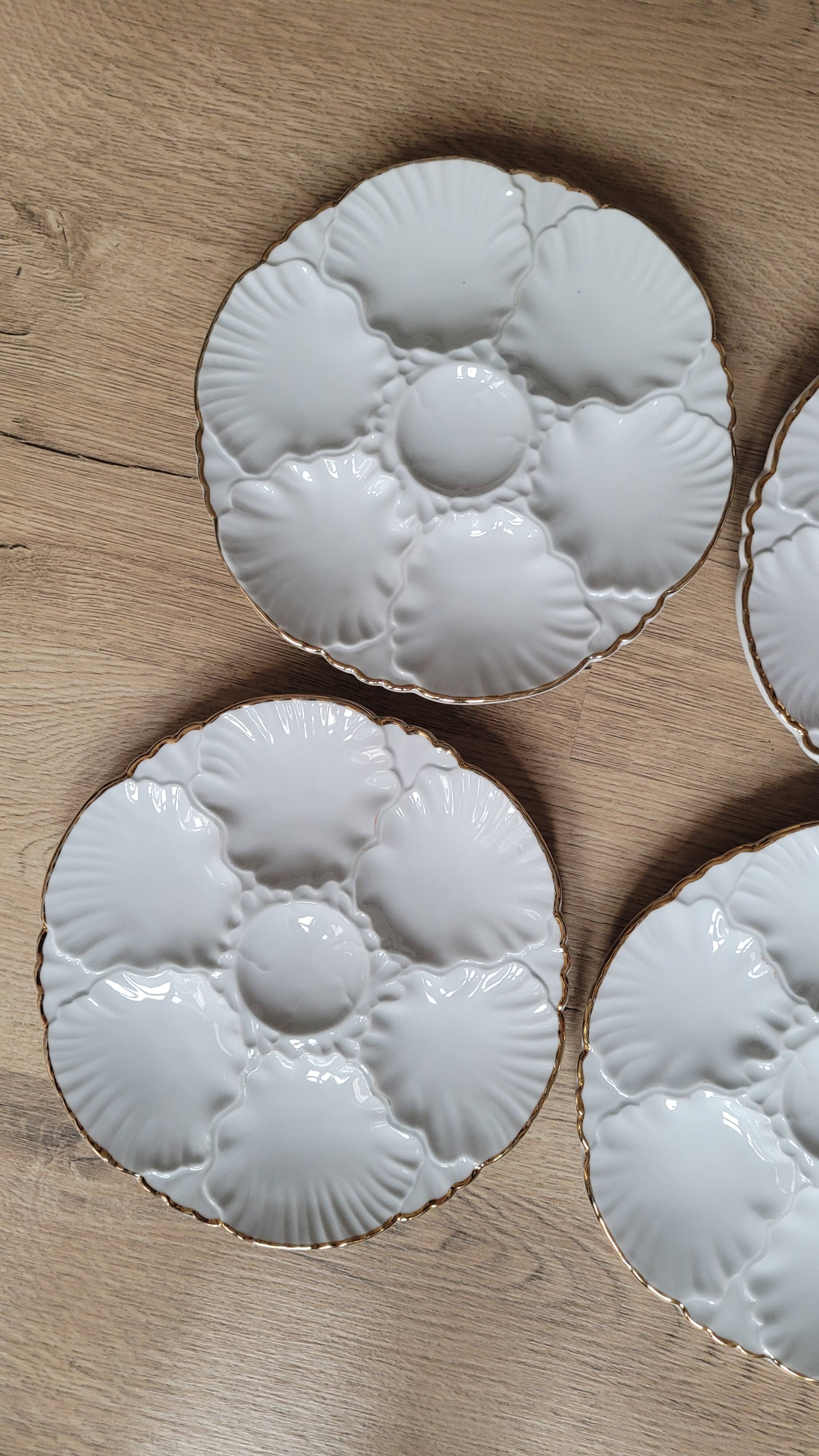 La Redoute x Selency set of 4 golden white oyster plates