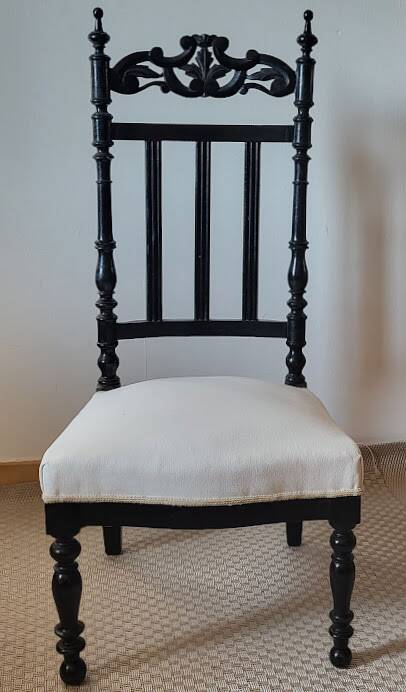 Napoleon III chair