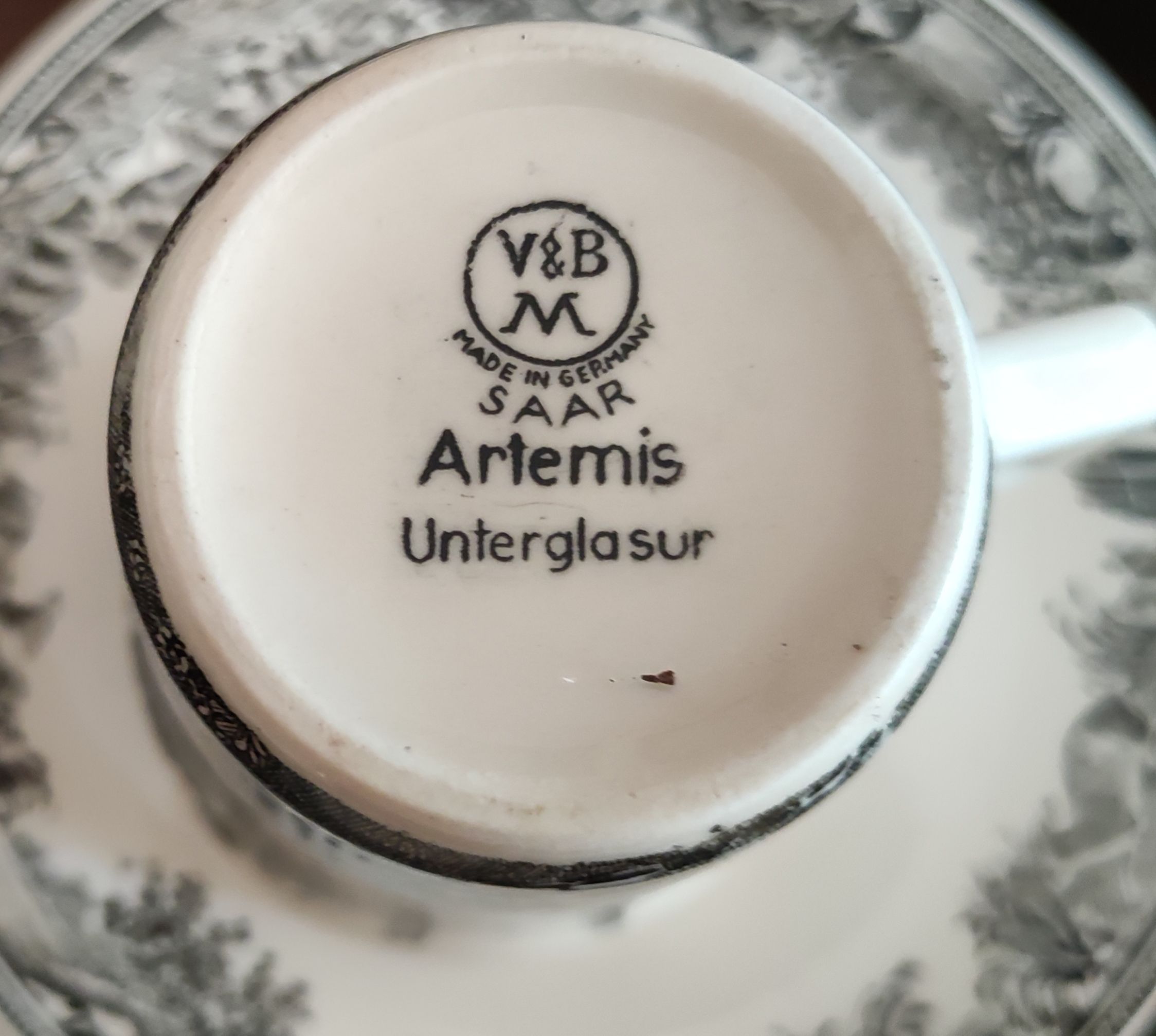 Service Tableware hunting decoration / Villeroy and Boch / model Artemis