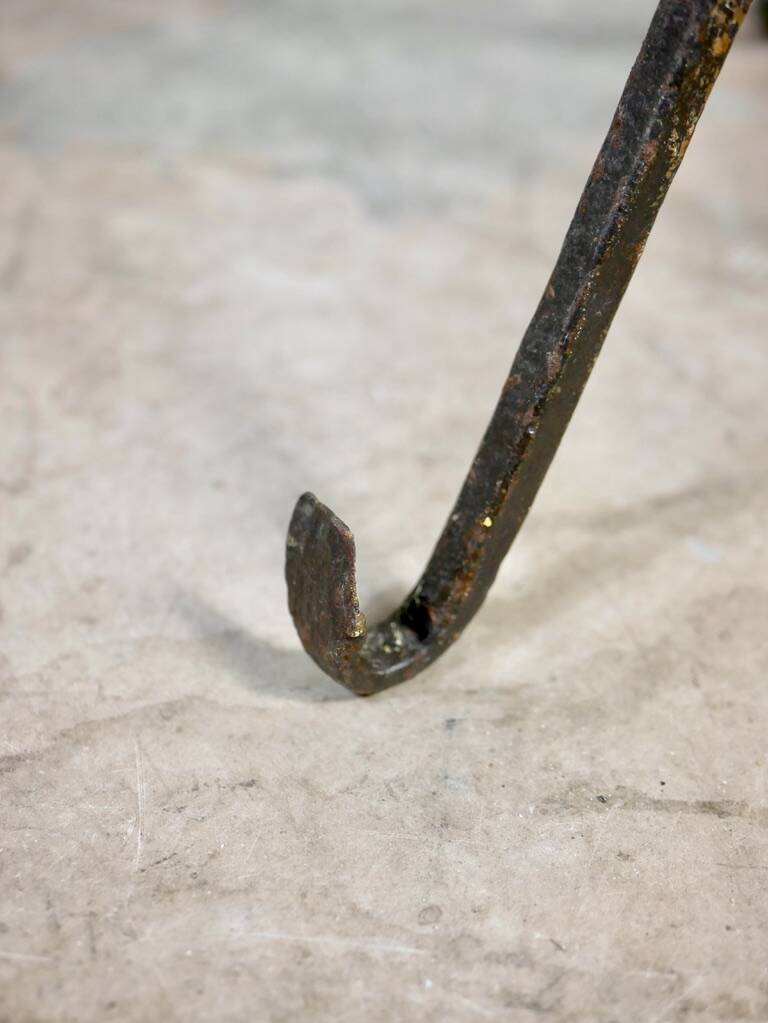 Brutalist floor lamp chain