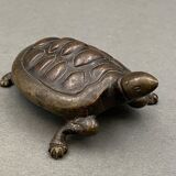 Bronze turtle XIXth Chocolate patina Fine carving