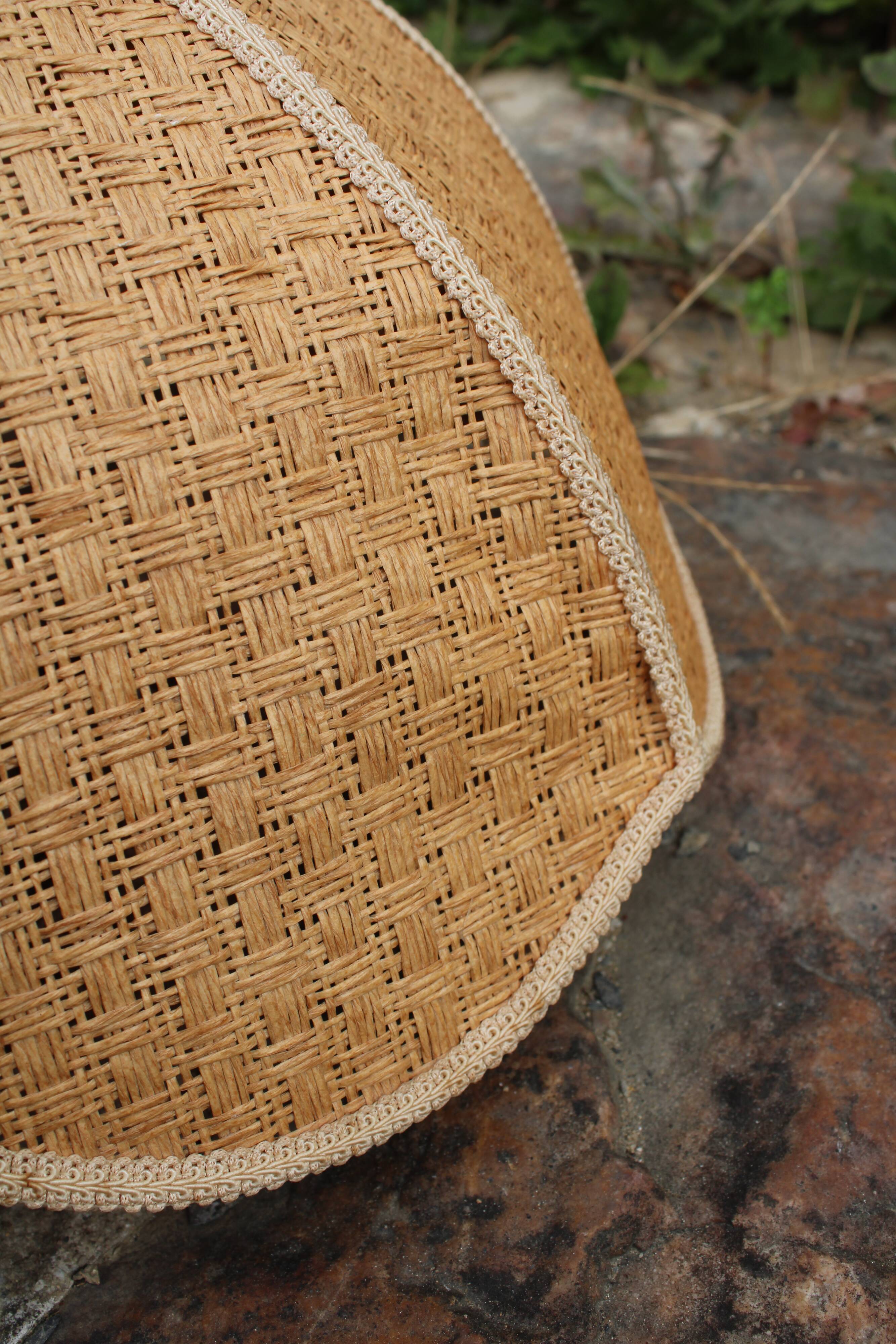 Realectrified rattan flower suspension