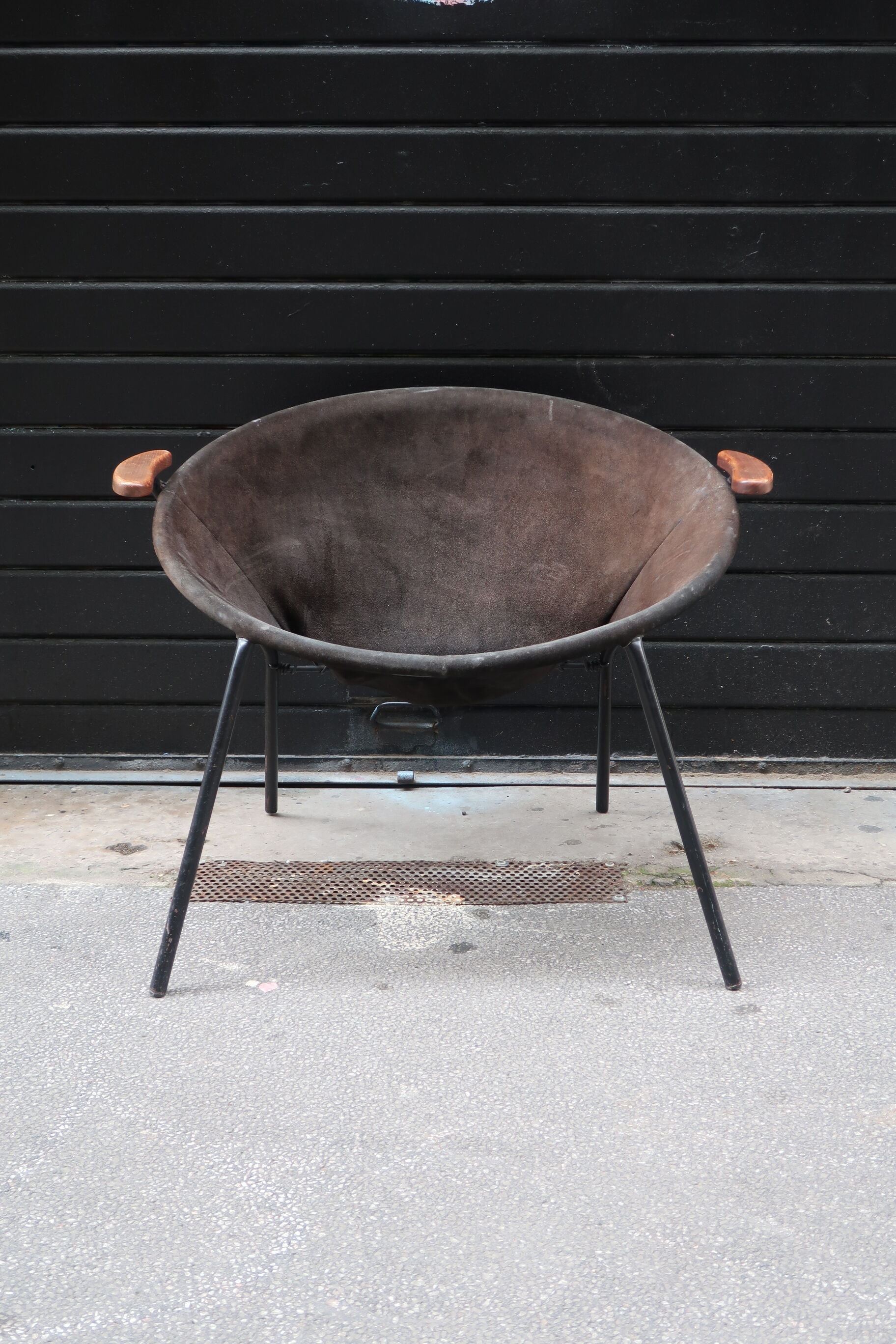 50/60 balloon armchair design hans olsen