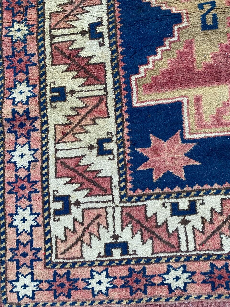 Handmade Turkish vintage carpet 102x190