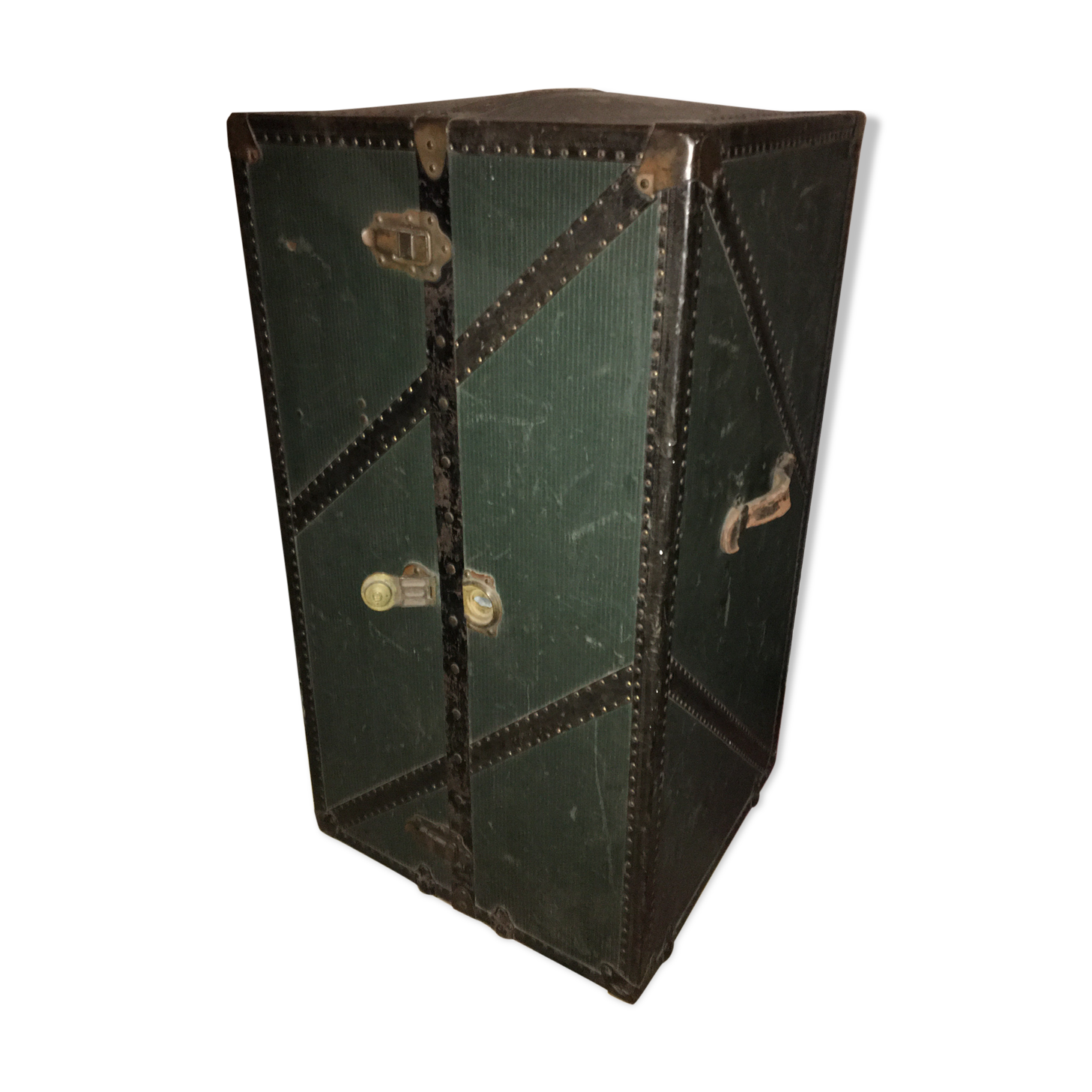 Malle coffre de voyage