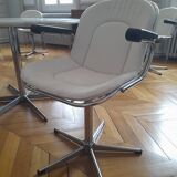 Arne Jacobsen A 825 dining table and 4 vintage chairs