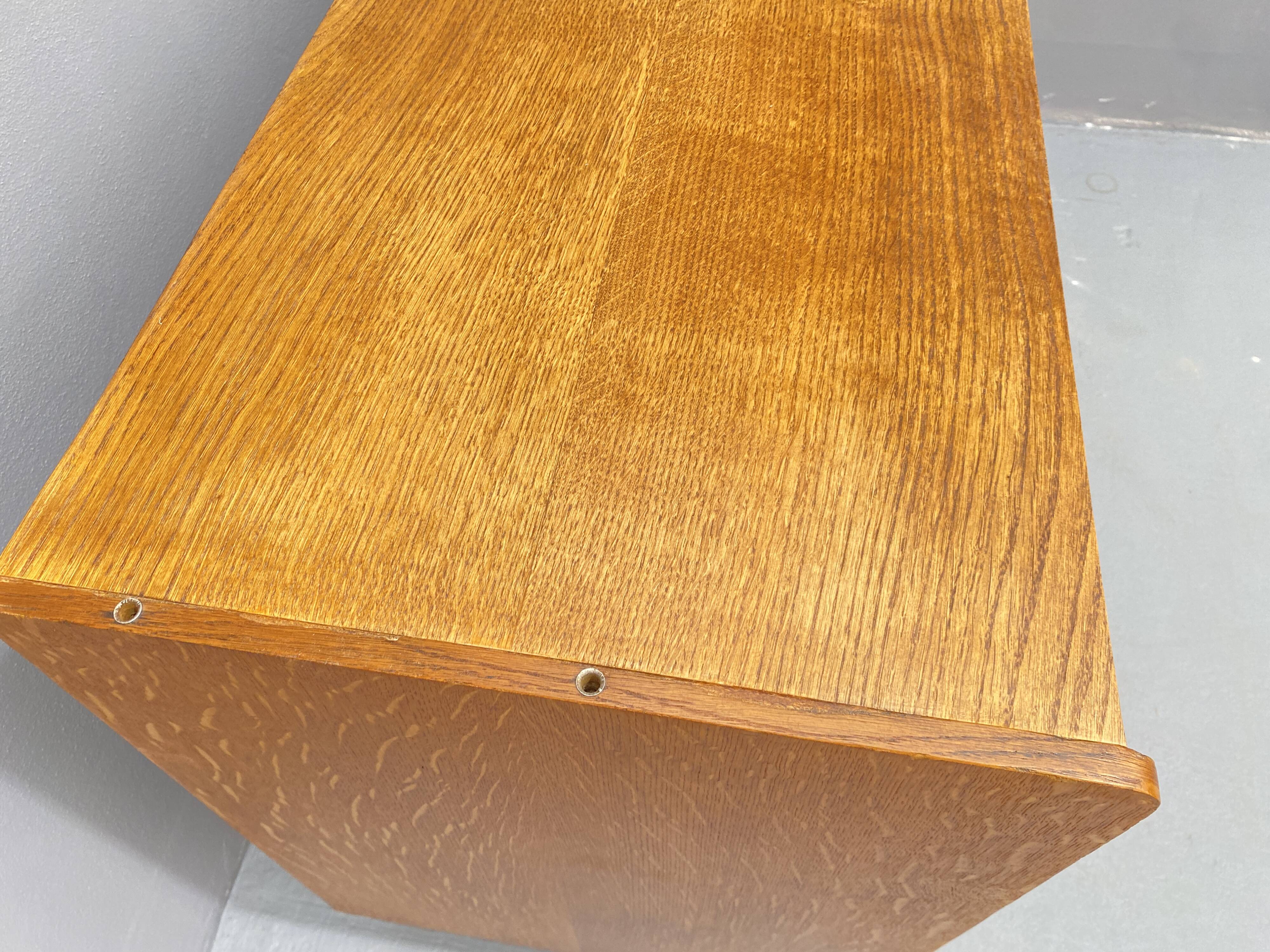 Commode à tiroirs U-453 du milieu du siècle par Jiri Jiroutek, Tchécoslovaquie, années 1960