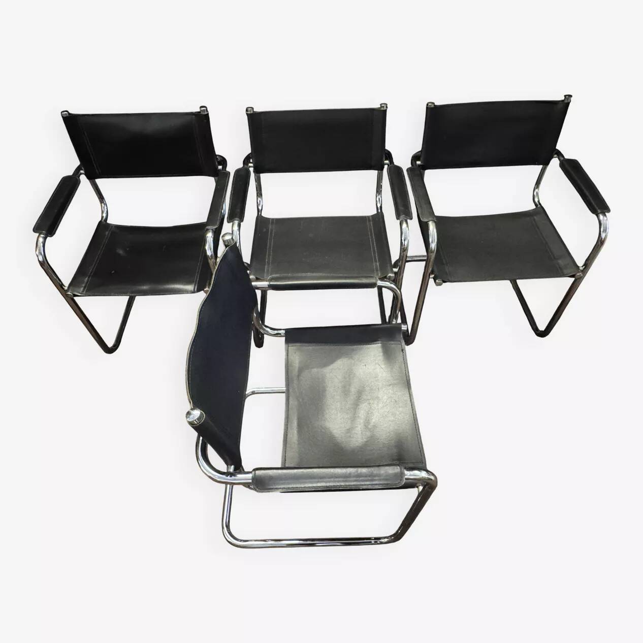 Set of 4 Armchairs in the style of Marcel Breuer – sled base