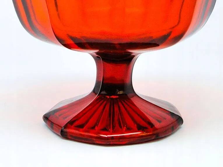 B8H Huta Hortensja - ruby dish / chalice