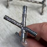 Six bamboo-patterned metal silver-plated knife rests.