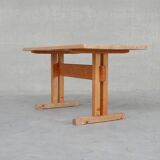 Table à manger de Charlotte Perriand, Les Arcs