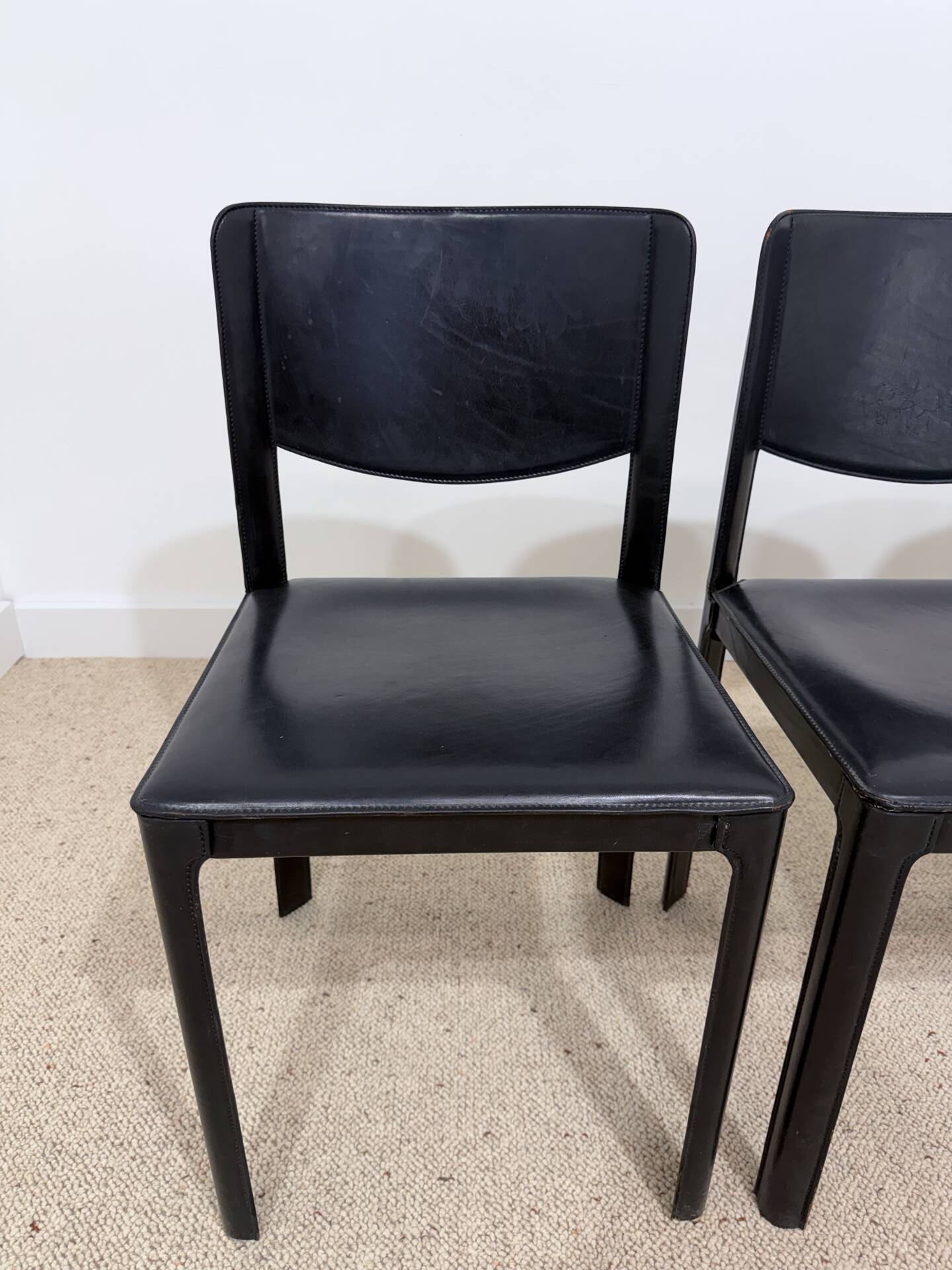 Set of 6 Matteo Grassi chairs in black leather – Italian design