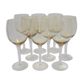 Set of 9 stemmed glasses