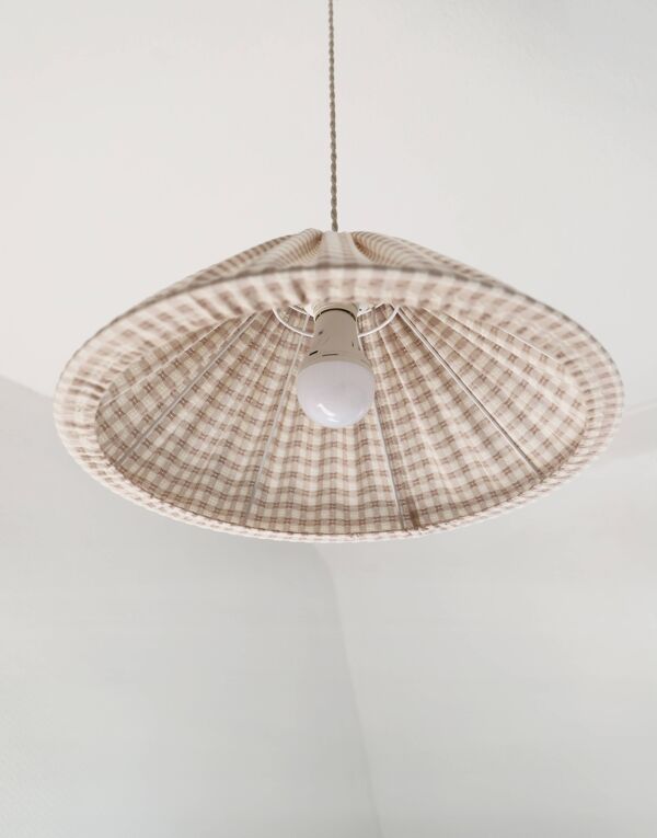 Suspension vichy forme conique ''Malala vichy sable et blanc cassé