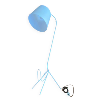 Tripod floor lamp, white metal magazine rack, 1960s