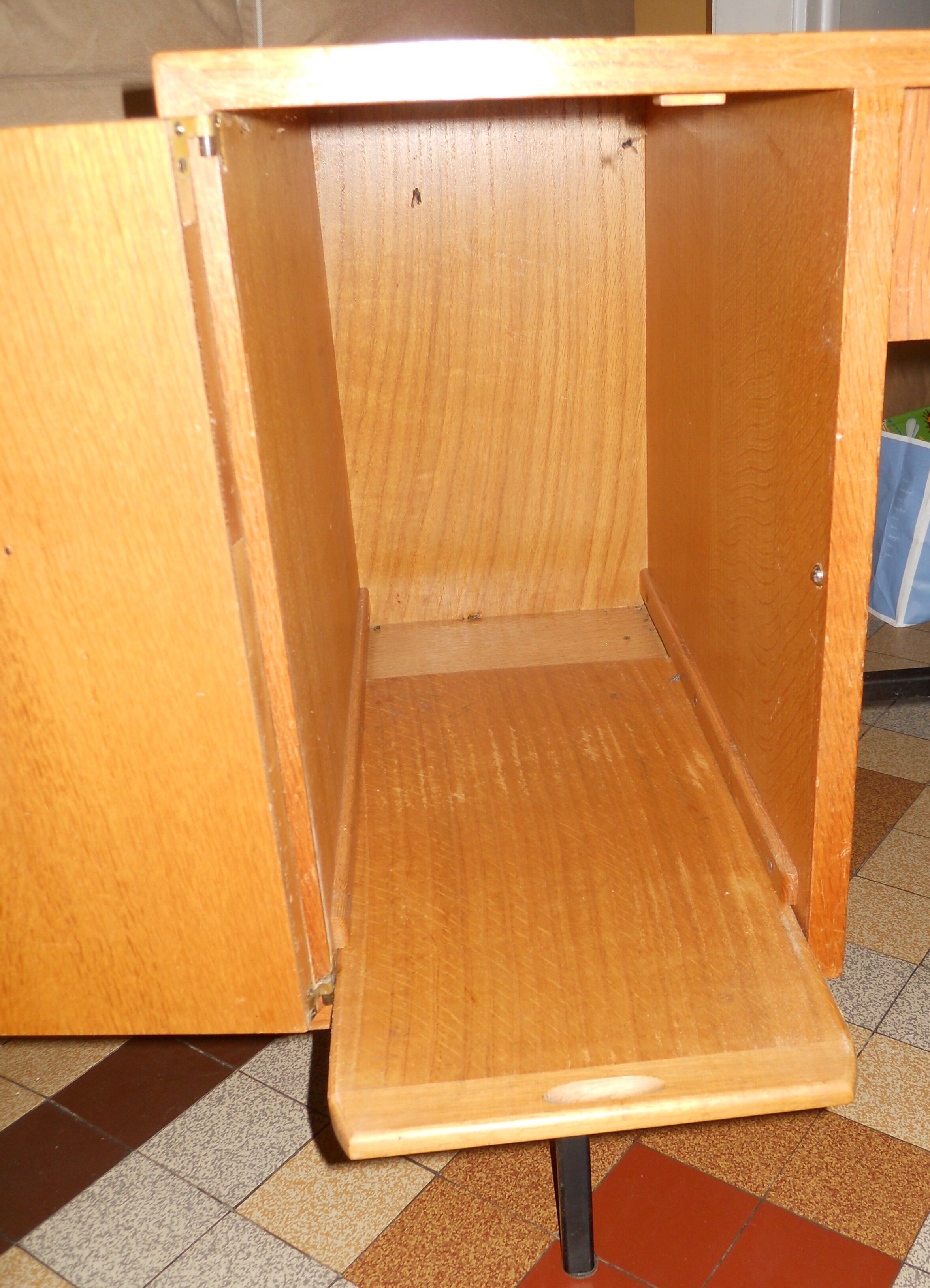 Desk of Jacques Hitier annees 50