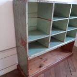 Étagère bibliothèque ancienne en sapin patiné épicerie